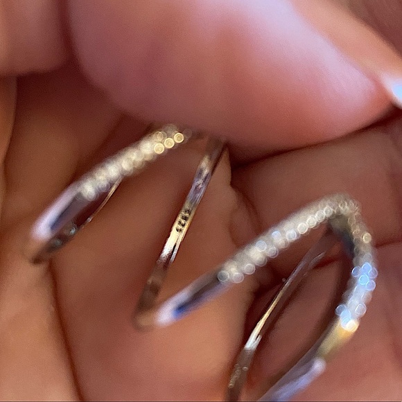 STERLING SILVER ZIRCON RING - Picture 5 of 5